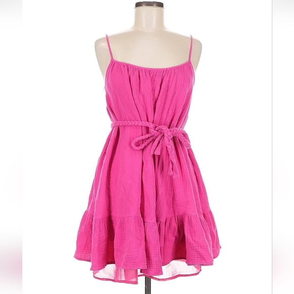 Lulus Dresses & Skirts - Lulu's Medium Dress Hot Pink
